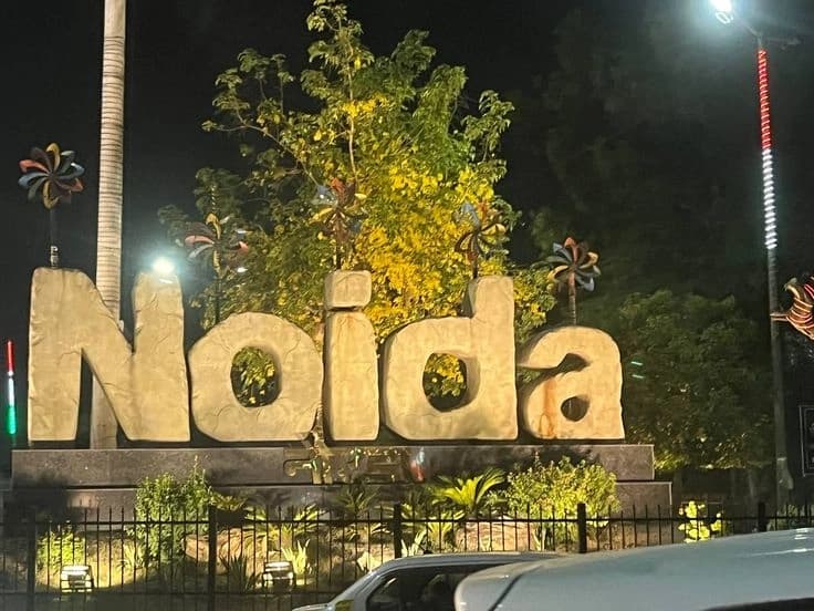 Noida city business location